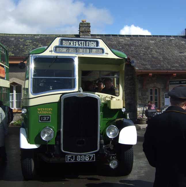 Western National Bristol H5G Bristol 137